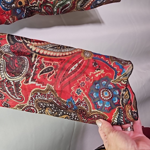 Chico's Paisley Print w/ Metallic Threads Top 100% SILK Sz L - Picture 5 of 6